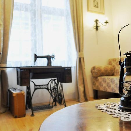 Traditional Slovak Apartment 布拉迪斯拉发 外观 照片