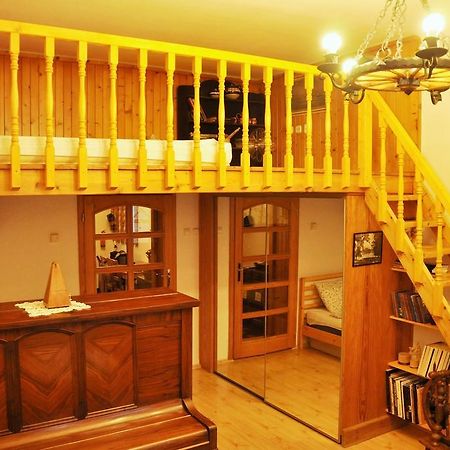 Traditional Slovak Apartment 布拉迪斯拉发 外观 照片