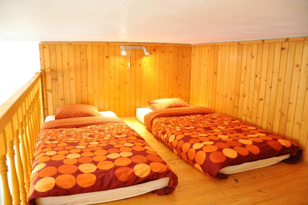 Traditional Slovak Apartment 布拉迪斯拉发 外观 照片