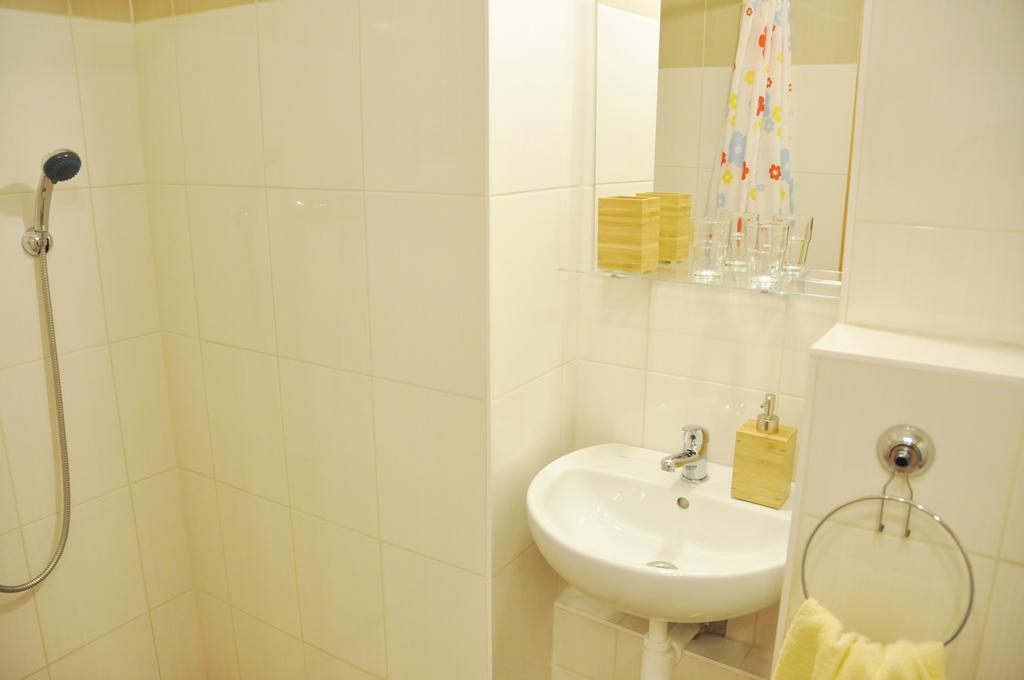 Traditional Slovak Apartment 布拉迪斯拉发 外观 照片