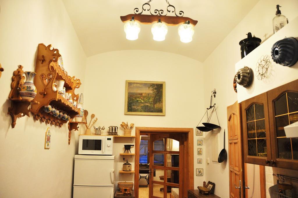 Traditional Slovak Apartment 布拉迪斯拉发 外观 照片