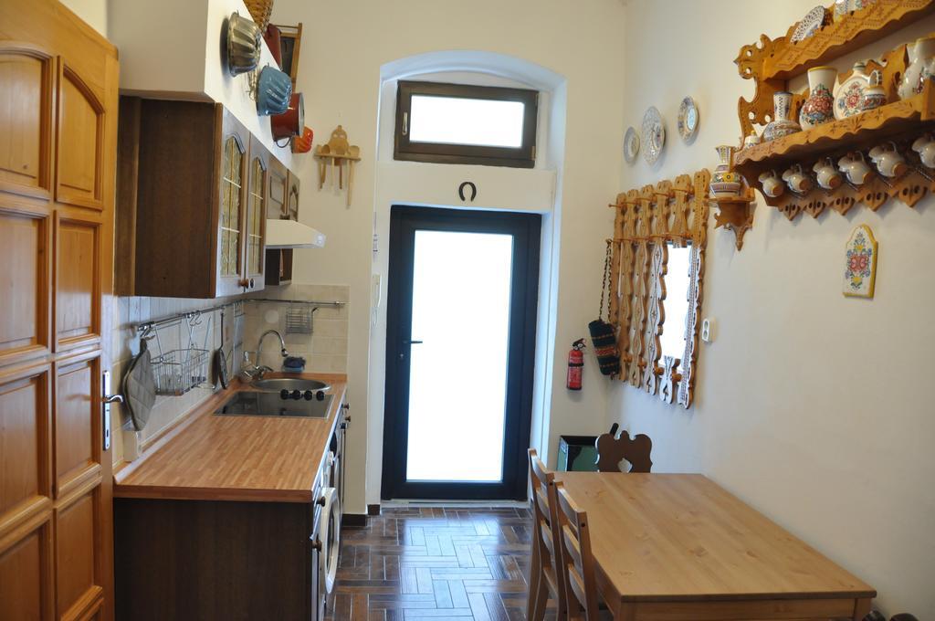 Traditional Slovak Apartment 布拉迪斯拉发 外观 照片