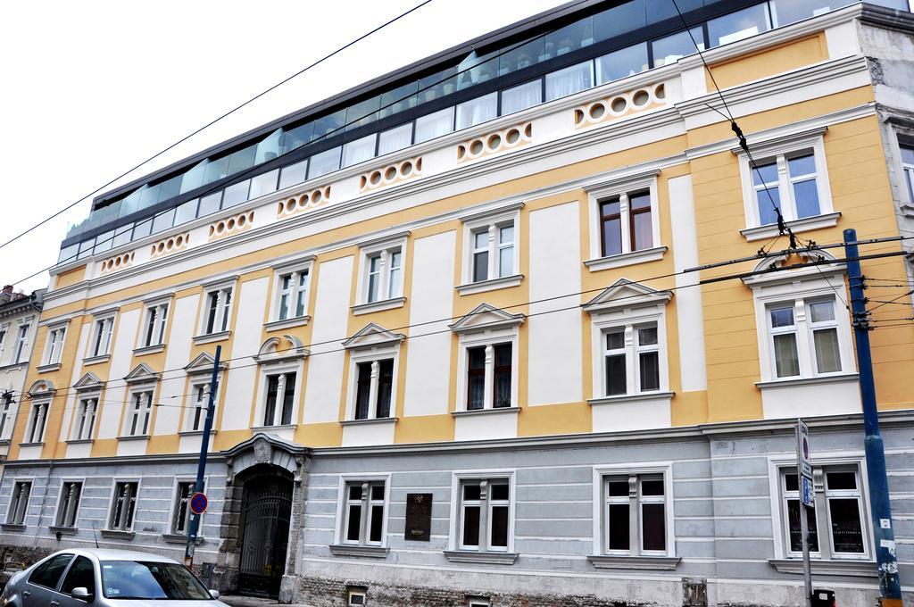 Traditional Slovak Apartment 布拉迪斯拉发 外观 照片